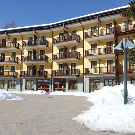 Hotel Casalpina Don Barra Pragelato Eksteriør billede
