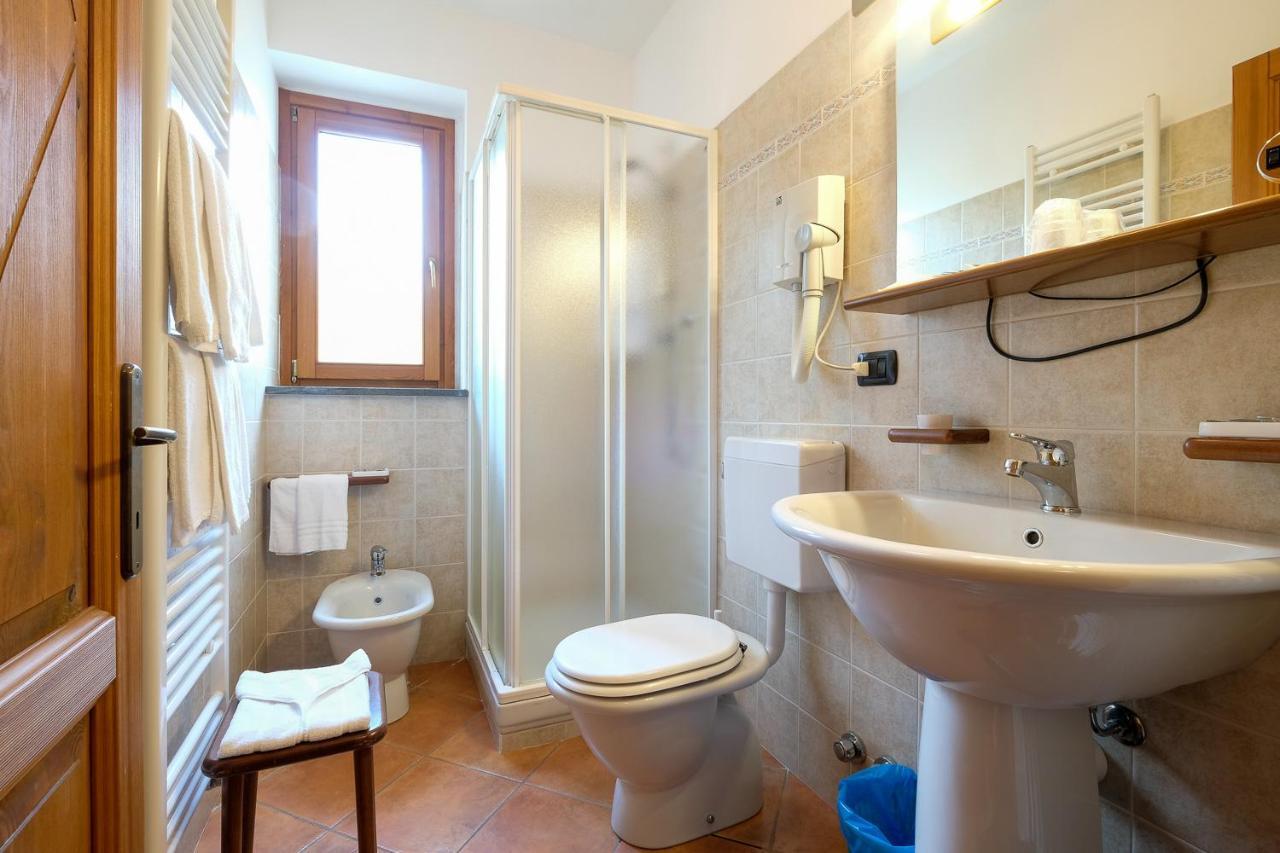 Hotel Casalpina Don Barra Pragelato Eksteriør billede
